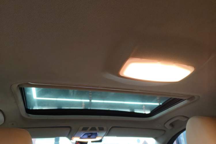 Used BMW 3 Series 2015 320i Fashion Model
