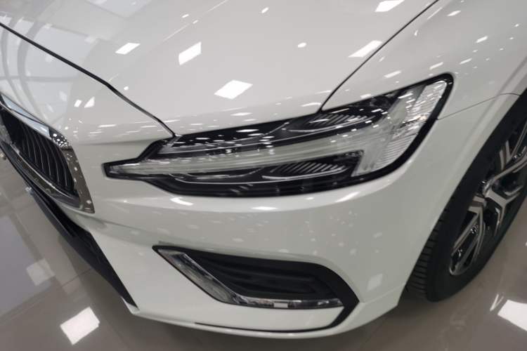 Used Volvo S60 2023 B4 Zhiyi Luxury Edition
