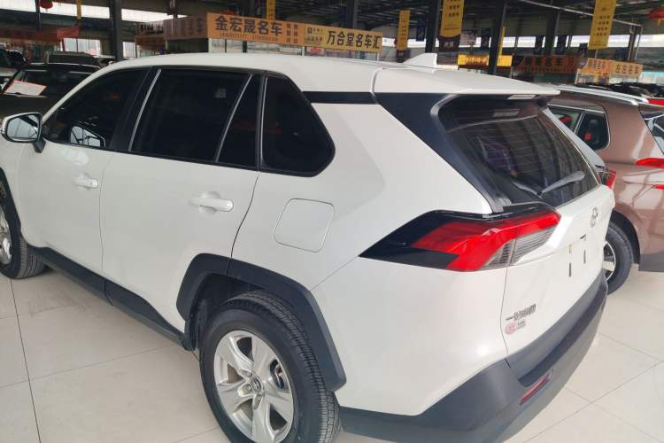 Used Toyota RAV4 2022 2.0L CVT Two-Wheel Drive Urban Edition

