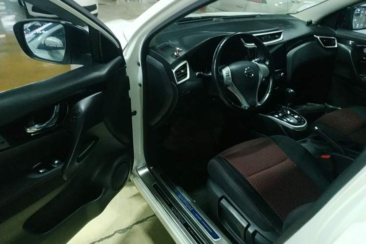 Used Nissan Qashqai 2016 2.0L CVT Elite Edition