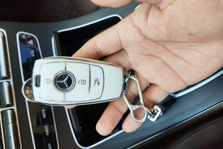 Used Mercedes-Benz E-Class 2020 E 300 L Sporty and Stylish Model