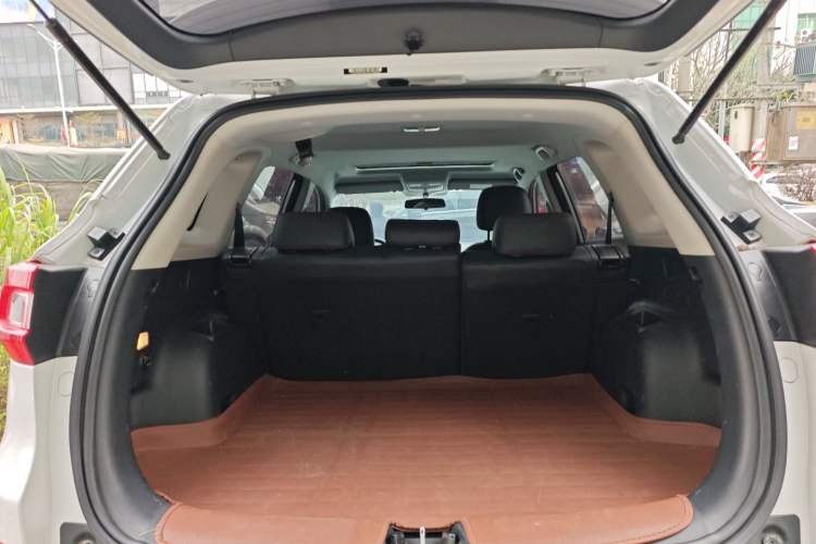 Used Changan CS75 2016 1.8T Automatic Elite Model China V Standard
