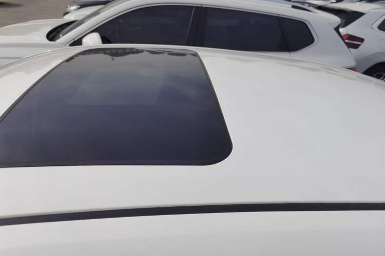 Used Toyota Corolla 2021 Dual-Motor 1.8L E-CVT Elite Edition