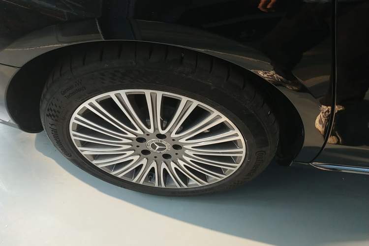 Used Mercedes-Benz E-Class 2020 Restyled E 300 L Exclusive Edition
