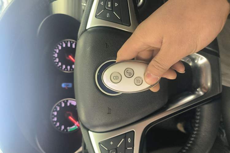 Used BYD Song MAX New Energy 2019 DM 1.5T Smart Connect Advanced 7-Seater China VI Standard
