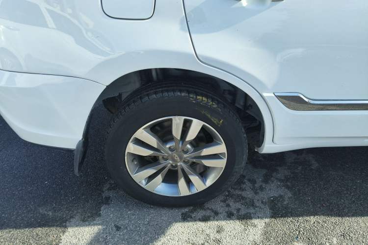 Used Chery Tiggo 3 2016 1.6L Manual ZhiShang Edition