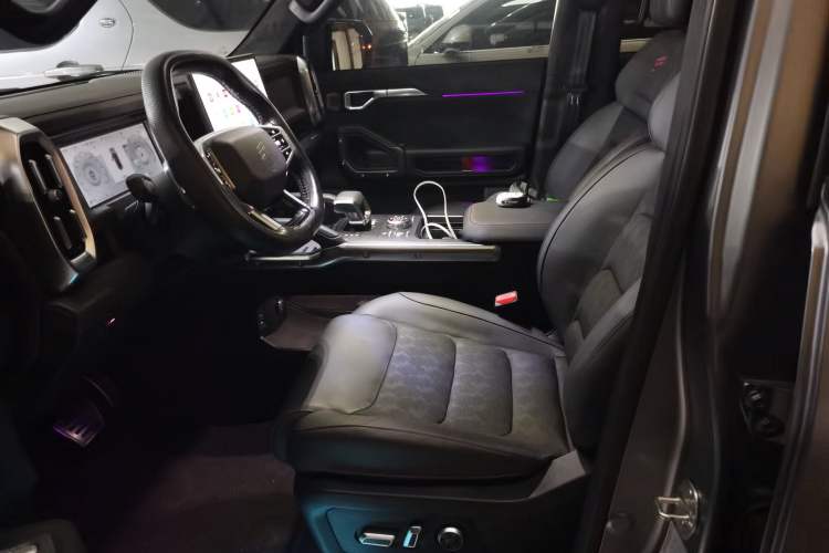 Used JETOUR Traveler 2023 2.0T All-Wheel Drive CrossPRO+
