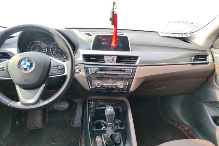 Used BMW X1 2018 xDrive20Li Luxury Edition
