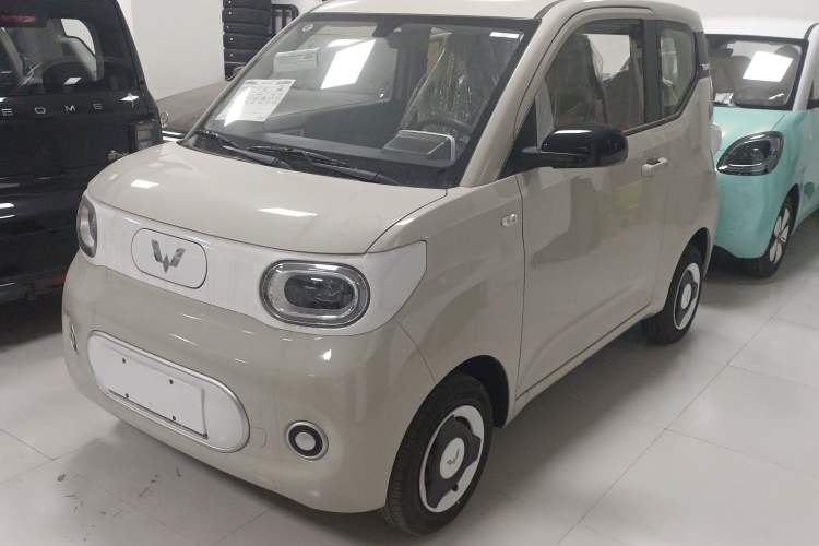 Used Wuling Hongguang MINIEV 2024 3rd Generation 215km Youth Edition
