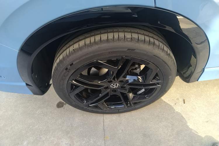 Used Volkswagen Tiguan L 
