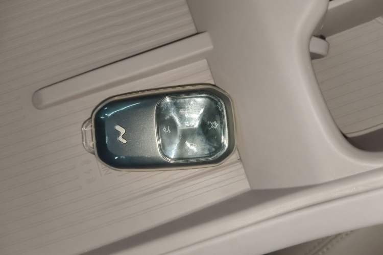 Used ONVO L60 2024 60 kWh Rear-Drive Version
