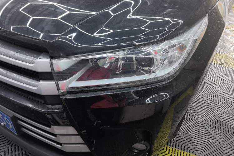 Used Toyota Highlander 2018 2.0T Four-Wheel Drive Elite Edition 7 Seats China VI Standard