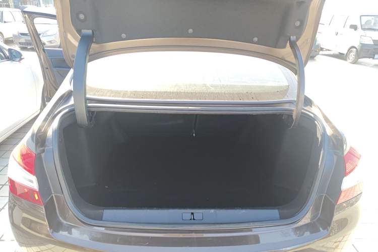 Used Peugeot 408 2014 1.8L Automatic Luxury Edition
