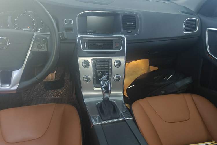 Used Volvo S60 2019 S60L Facelift T5 Intelligent Advanced Edition