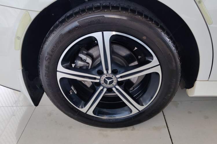 Used Mercedes-Benz A-Class 2022 Revised Version A 200 L Sport Sedan Fashionable Style