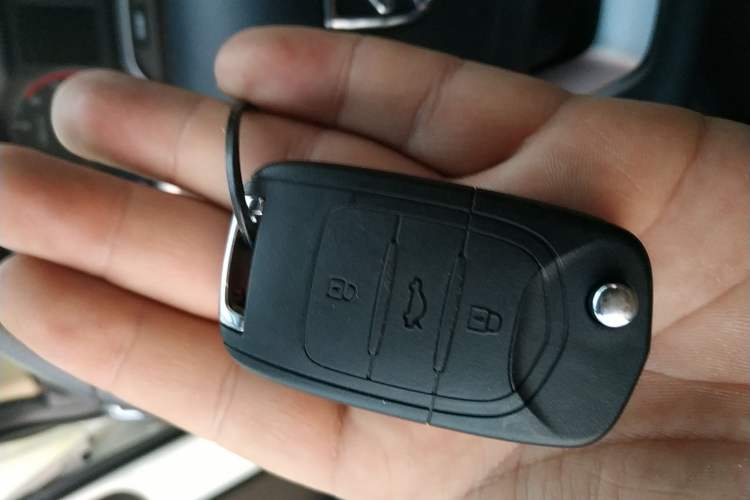 Used Baojun 310W 2017 1.5L Manual Comfort Model China V Standard
