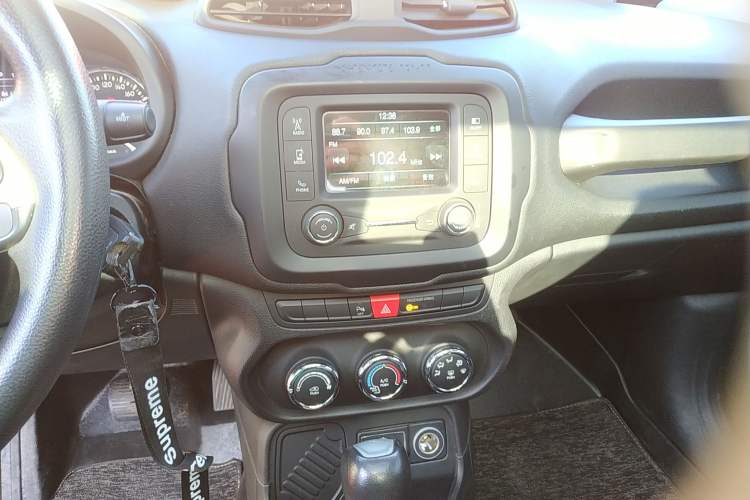 Used  Renegade 2016 1.4T Automatic Jingneng Edition
