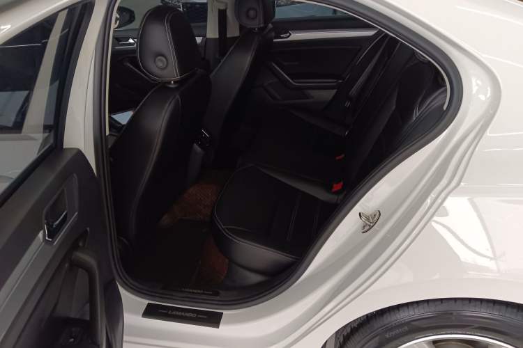 Used Volkswagen Lamando 2021 230TSI DSG Fashion Edition
