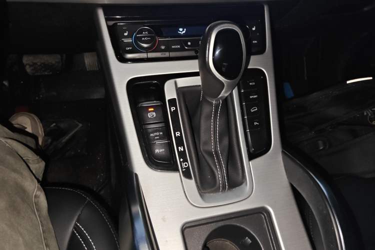 Used Geely Auto Emgrand X7 Sport 2016 1.8TD Automatic Smart Model