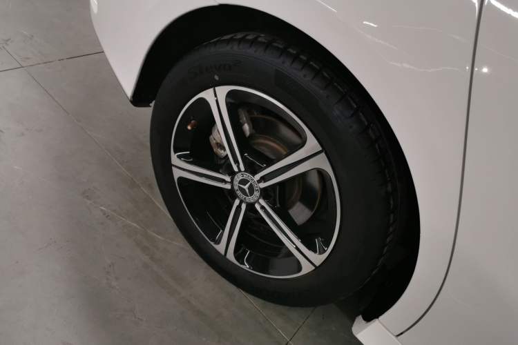 Used Mercedes-Benz A-Class 2022 Revised Version A 200 L Sport Sedan Fashionable Style