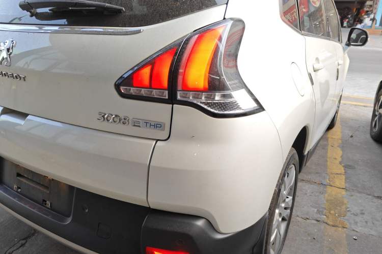 Used Peugeot 3008 2016 1.6THP Automatic Classic Edition
