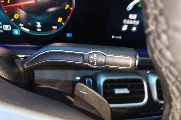 Used Mercedes-Benz GLE 2022 GLE 350 4MATIC Stylish Model
