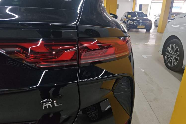 Used BYD Song L EV 2024 662 km Excellence Version