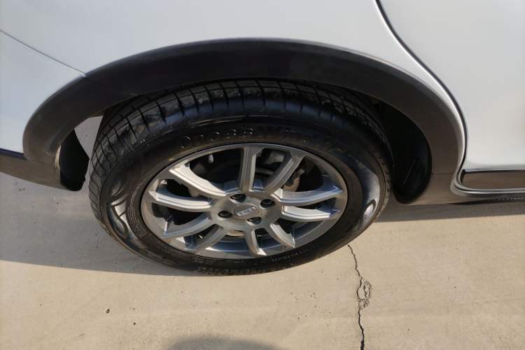 Used Geely Auto Vision X3 2021 PRO 1.5L Manual Elite Model
