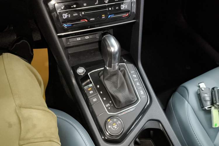 Used Volkswagen Tharu 2023 330TSI Four-Wheel Drive Moon Luxury Edition
