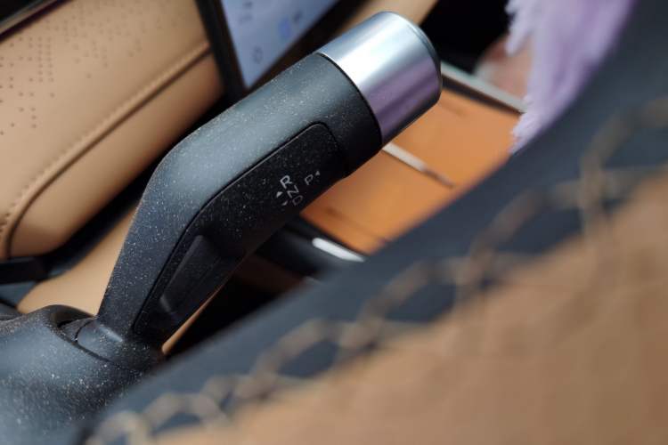 Used  Galaxy 8 2025 130km EM-i Prestige Edition