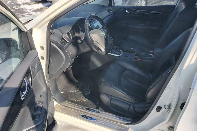 Used Nissan Tiida 2016 1.6L CVT ZhiZun Edition