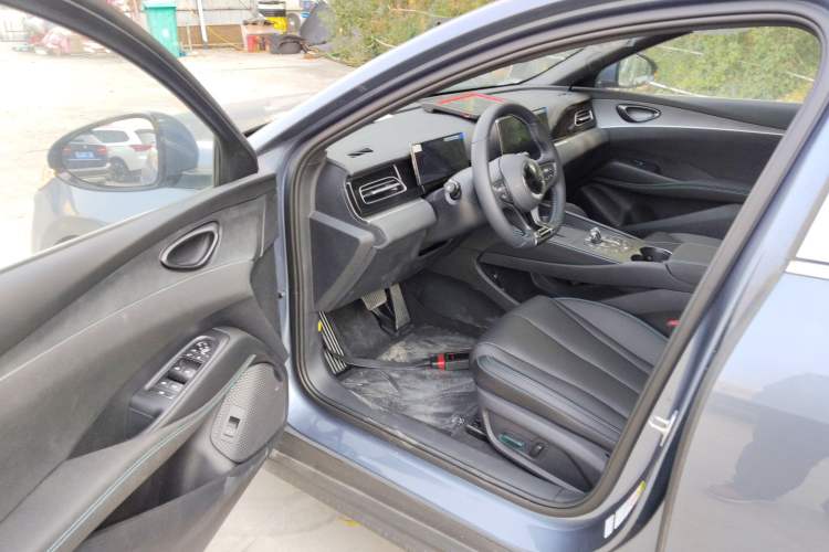 Used BYD Seal 06 New Energy 2024 DM-i 120KM Prestige Model
