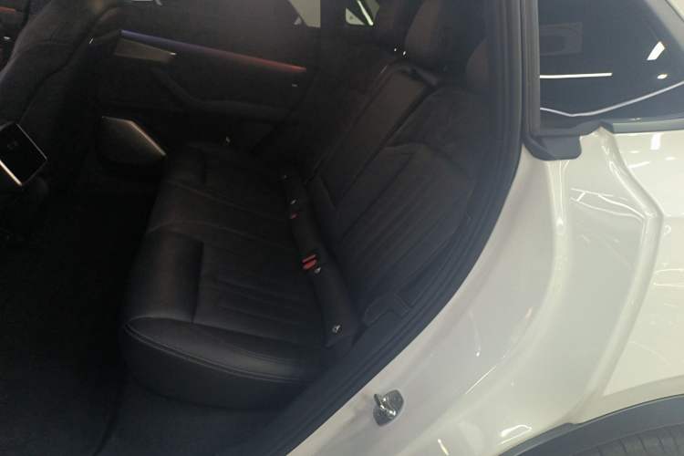 Used ONVO L60 2024 60 kWh Rear-Drive Version