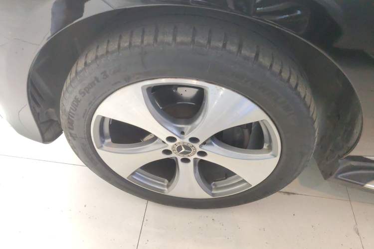 Used Mercedes-Benz GLE 2018 GLE 320 4MATIC Luxury Collection Edition
