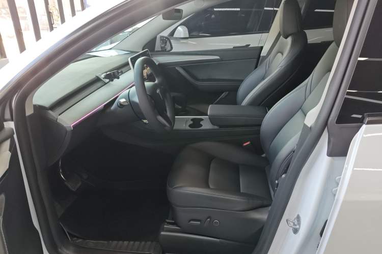 Used Tesla Model Y 2024 Rear-Wheel-Drive Version