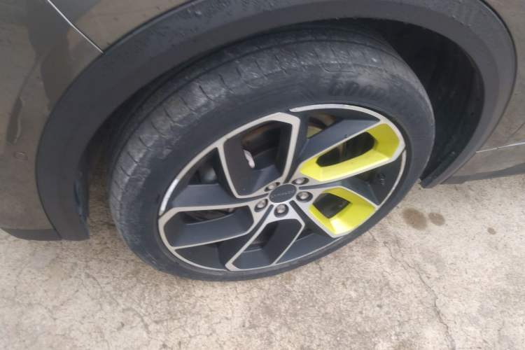 Used Lynk & Co 05 2020 2.0TD Two-Wheel Drive Shine Halo
