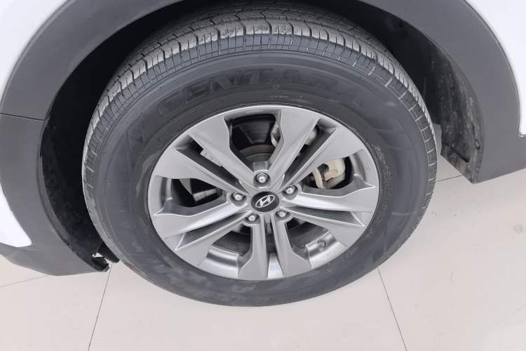 Used Hyundai Santa Fe 2015 2.0T Automatic All-Wheel Drive Smart Version 5 Seats
