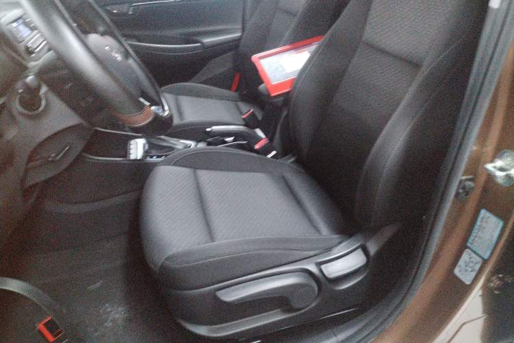 Used Hyundai Celesta 2018 1.6L Automatic GL Enjoyment Version China V Standard