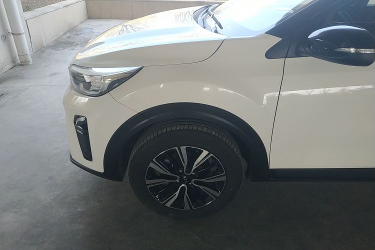 Used Kia kx1 Stonic 2021 1.4L CVT Fun & Sunroof Model