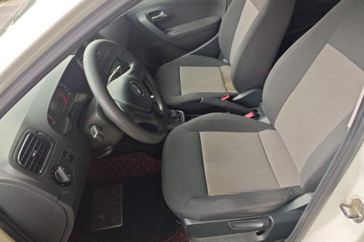 Used Volkswagen Polo 2016 1.4L Automatic Trendy Model
