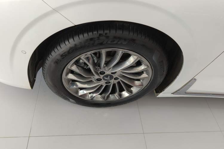 Used VOYAH Dream 2024 PHEV Ultra-Long Range Flagship Edition