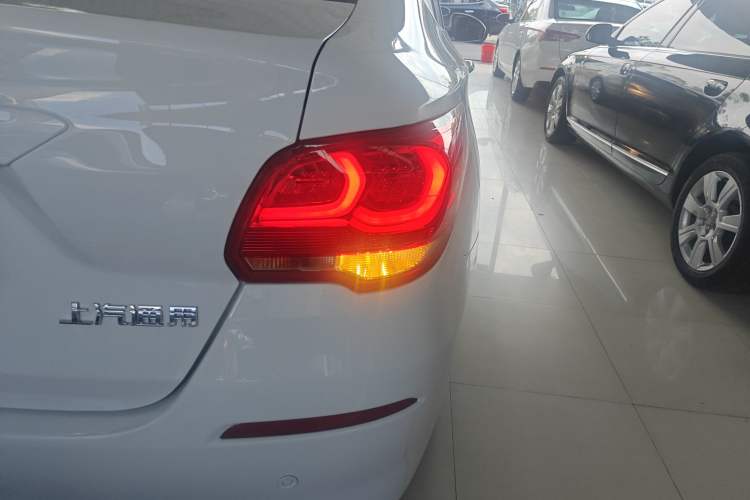 Used Chevrolet Cavalier 2019 320 Automatic Enjoyment with Sunroof
