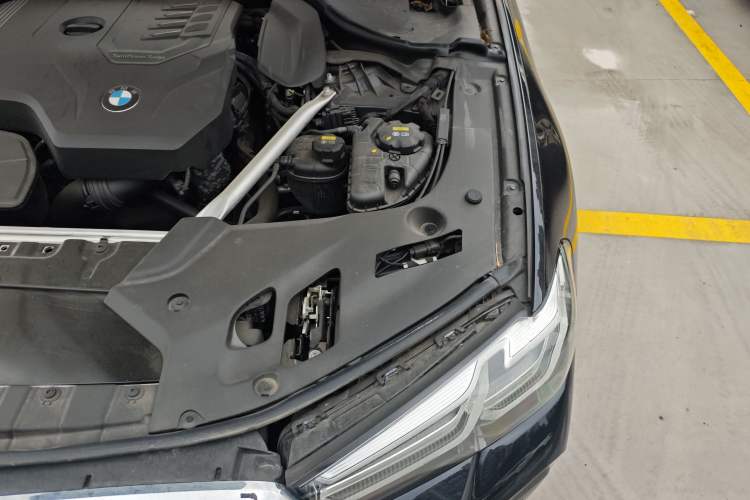 Used BMW 5 Series 2023 530Li Luxury Edition M Sport Package
