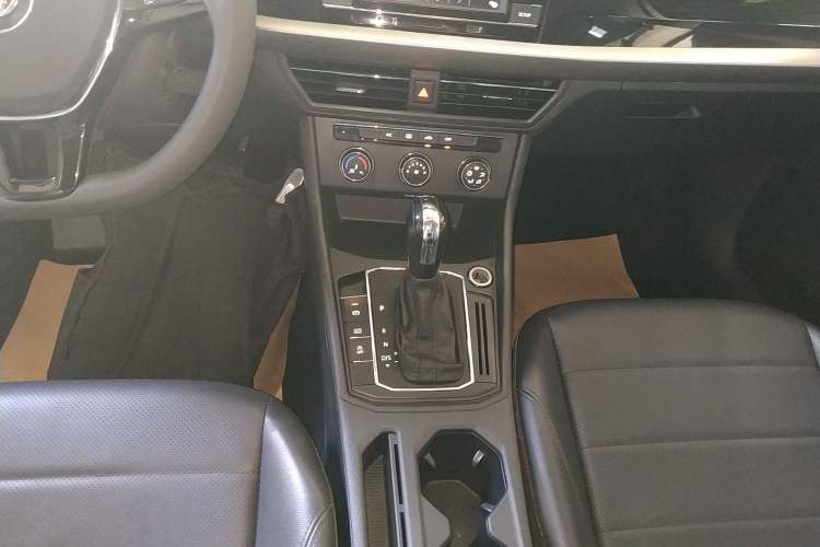 Used Volkswagen Lavida 2019 1.5L Automatic Comfort Edition China VI Standard