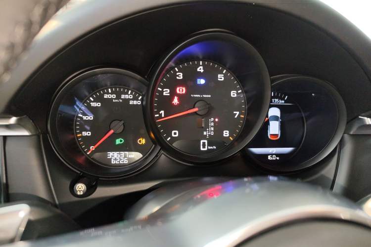 Used Porsche Macan 2018 Macan 2.0T