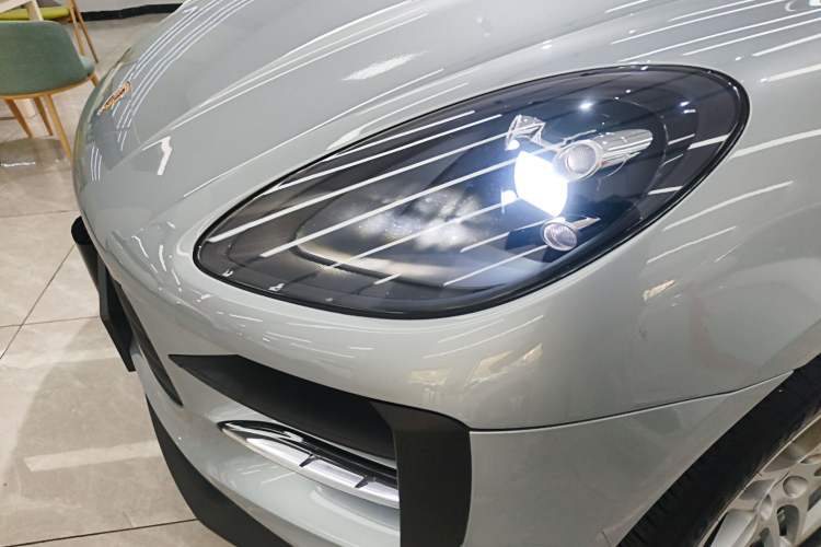 Used Porsche Macan 2021 Macan 2.0T