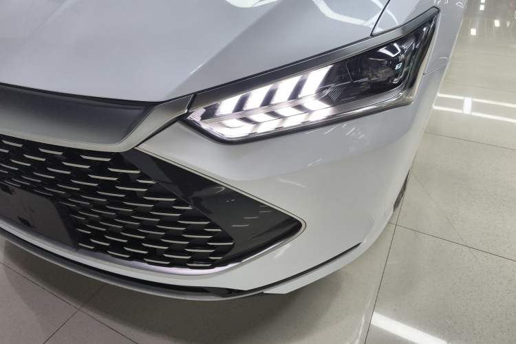 Used BYD Qin PLUS 2023 Champion Edition DM-i 55KM Leading Model