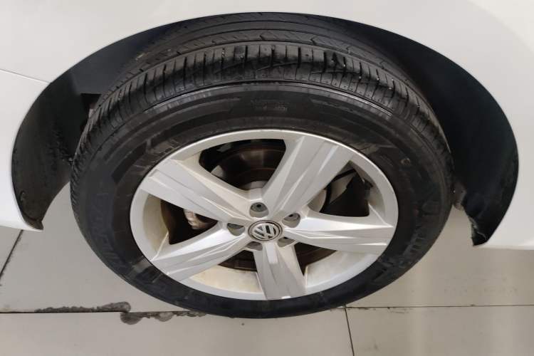 Used Volkswagen Lavida 2017 1.6L Automatic Fashion Edition
