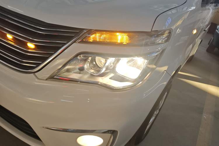 Used FORTHING Lingzhi 2018 M5L 1.6L 7-Seater Luxury Model