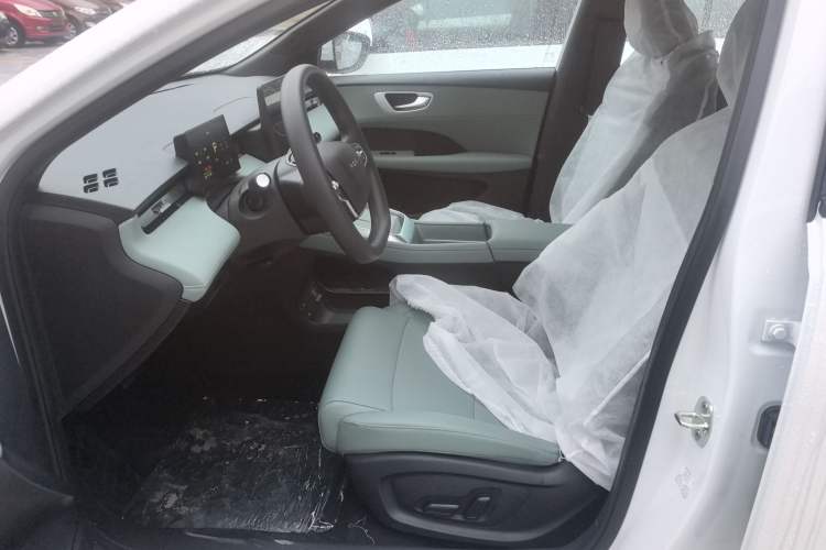 Used Roewe D6 2025 450km Deluxe Edition